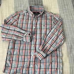 Vineyard Vines Whale Shirt Men’s size Small. Great condition.